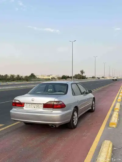 هوندا اكورد 2002 3