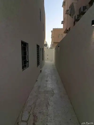 للبيع شقه ارضيه وعلوية نظام دوبلكس مخطط 91 حي بدر جديده 10