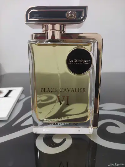 عطر كافالير اسود استخدام رشات 2