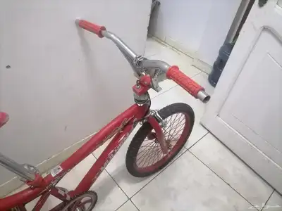 سيكل كوبرا أحمر نظيف مقاس 20 3