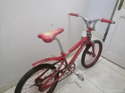 سيكل كوبرا أحمر نظيف مقاس 20 0