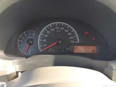 نيسان صني 2021 نظيف ممشى قليل 16