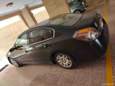 Nissan Altima 5