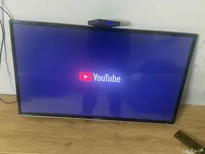 شاشه 40 بوصه عاديه ومعاها ريسيفر يشغلها سمارت 1
