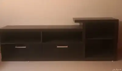انتريه للبيع مع موكيت ومكتبة تلفزيون 5