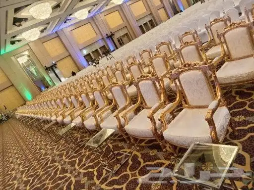 يوجد لدينا قهوجين وصبابين رجال ونساء تأجير كراسي ملبسه وبدون 5