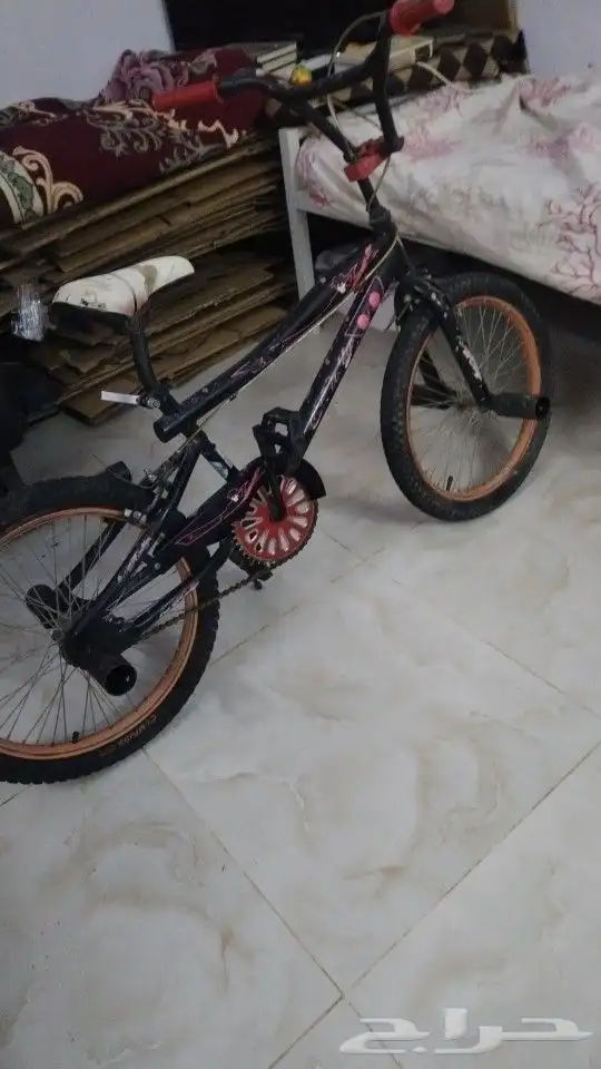 اغراض منزلية للبيع بحالة ممتازة 0