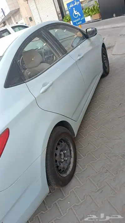 للبيع اكسنت 2015للبيع مستعمله 3