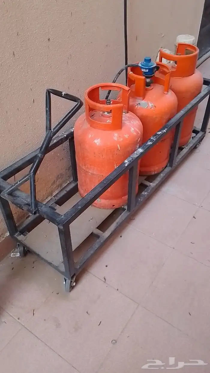 للبيع تفصيل على حسب الطلب والمقاس 0