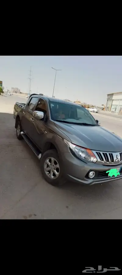 ونيت متسوبيشي للبيع او البدل بي هايلوكس أو مناس 3