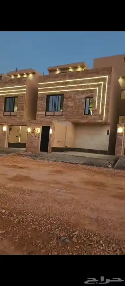 أدوار للبيع في حي طويق 0
