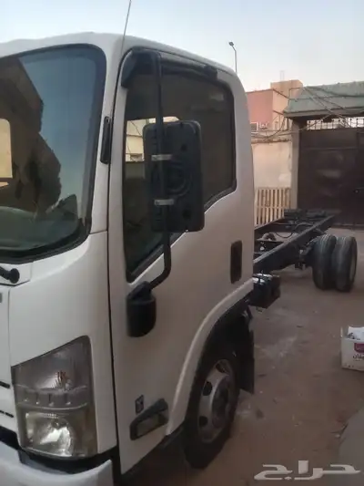 دينا ايسوزو NQR بودي وكالة محركات وكالة ماشي229 مديل2013 6طن 2