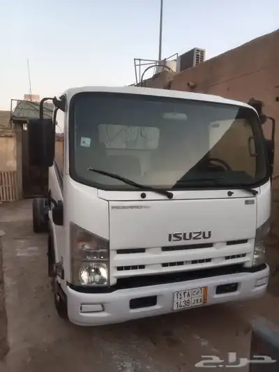 دينا ايسوزو NQR بودي وكالة محركات وكالة ماشي229 مديل2013 6طن 0
