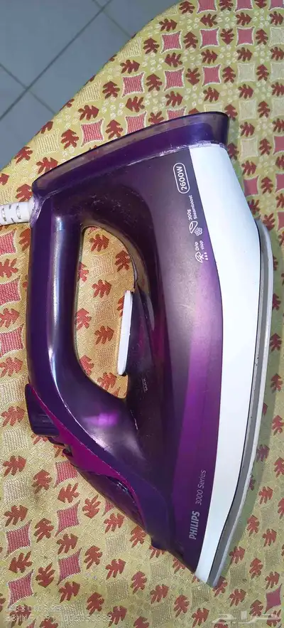 مكواة ملابس فيليبس بحاله ممتازة 1