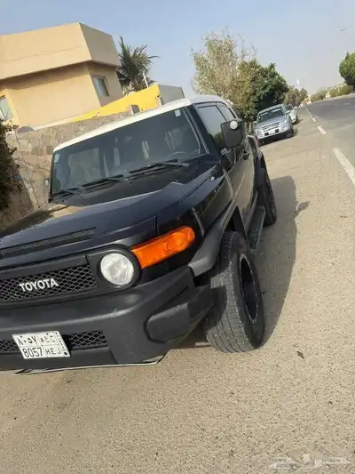 تويوتا FJ 2014 1