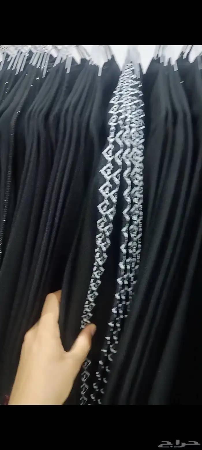 عبايات نسائي 2500قطعه 4