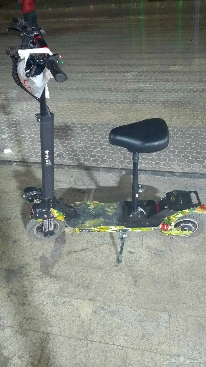 للبيع اسكوتر بحالتو قطه بسيط 2