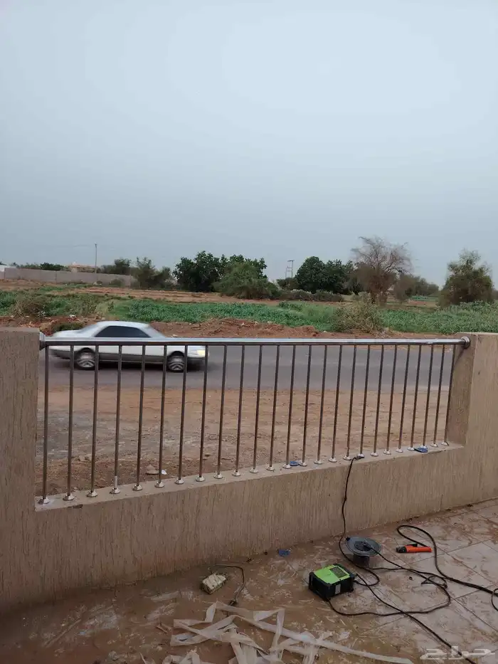 درابزين استيل تايواني304 مع زجاج ضدالصداء والعوامل الطبيعيه 4