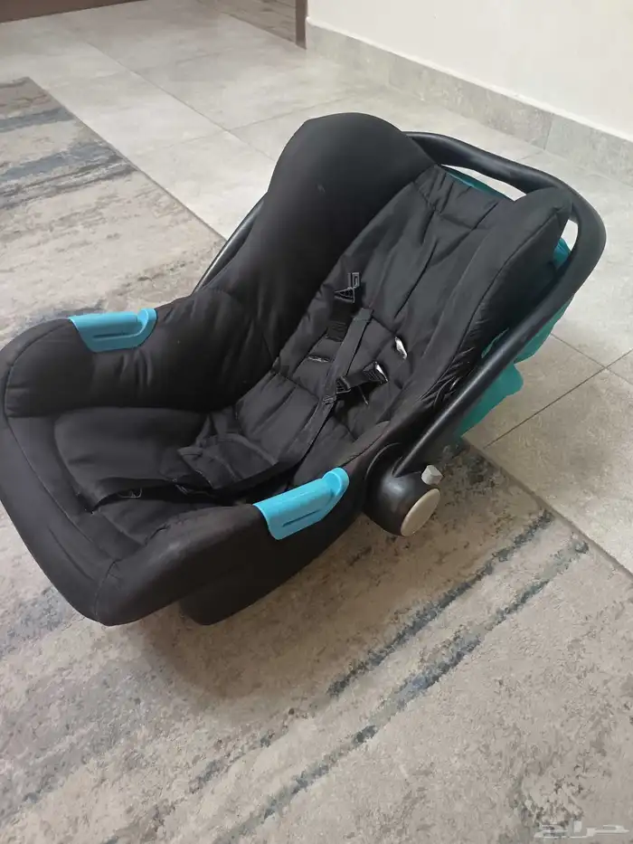 عربيه أطفال مع مع كار سيت 3