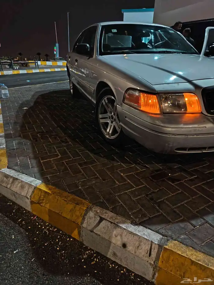 فورد فيكتوريا 2002 2