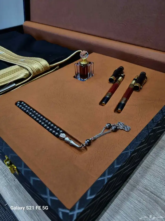 صناديق وعلب هدايا جلد فاخرة 5