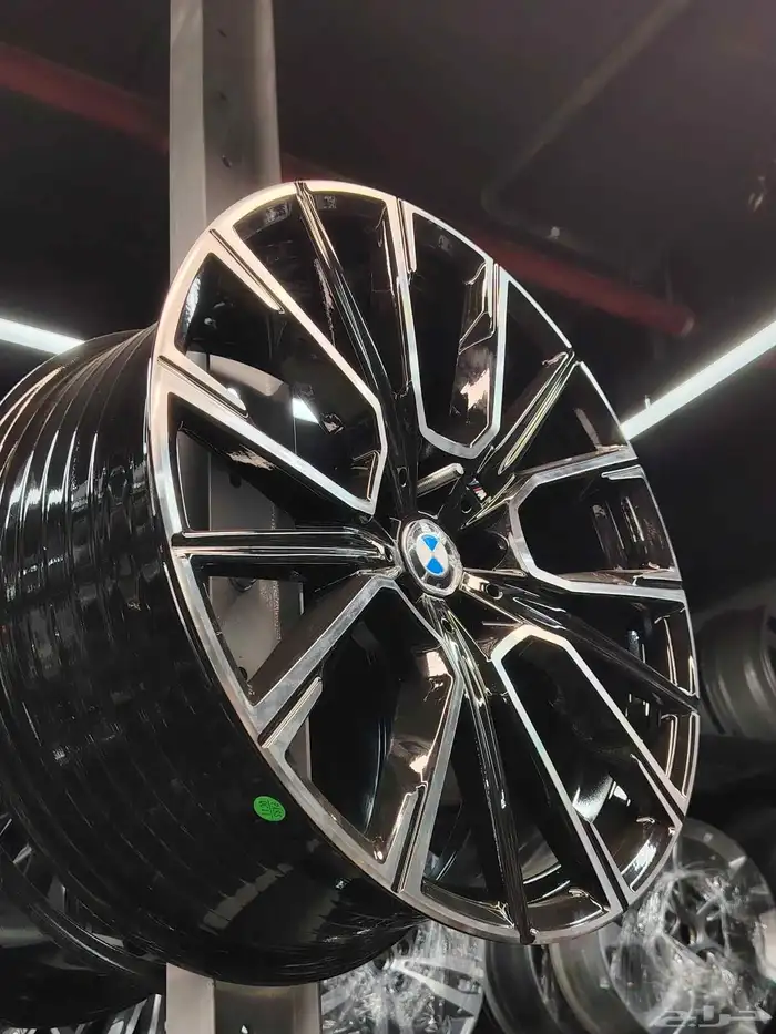 جنوط BMW 8