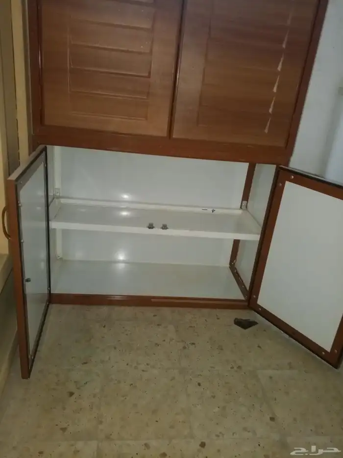 شاشه 43 بوصه مع الطاولة والرسيفير 3