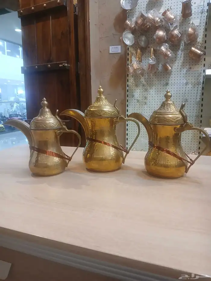 طقم 3 دلال سوريه نحاس درجه اولى فاخر من الأخر لعشاق الدلال 0