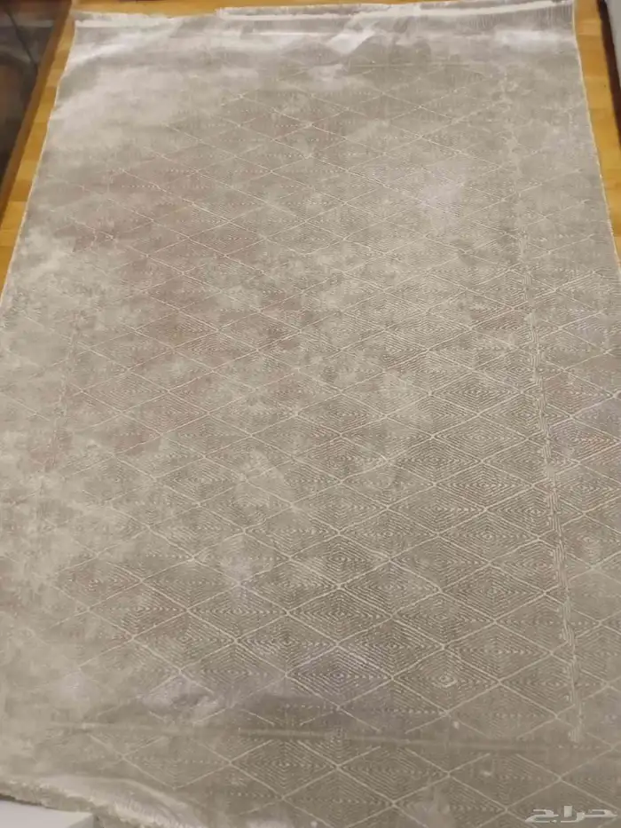 كنب امريكي مفرد قطعه واحده بحاله ممتازة. سمك زينه مع الحو 0