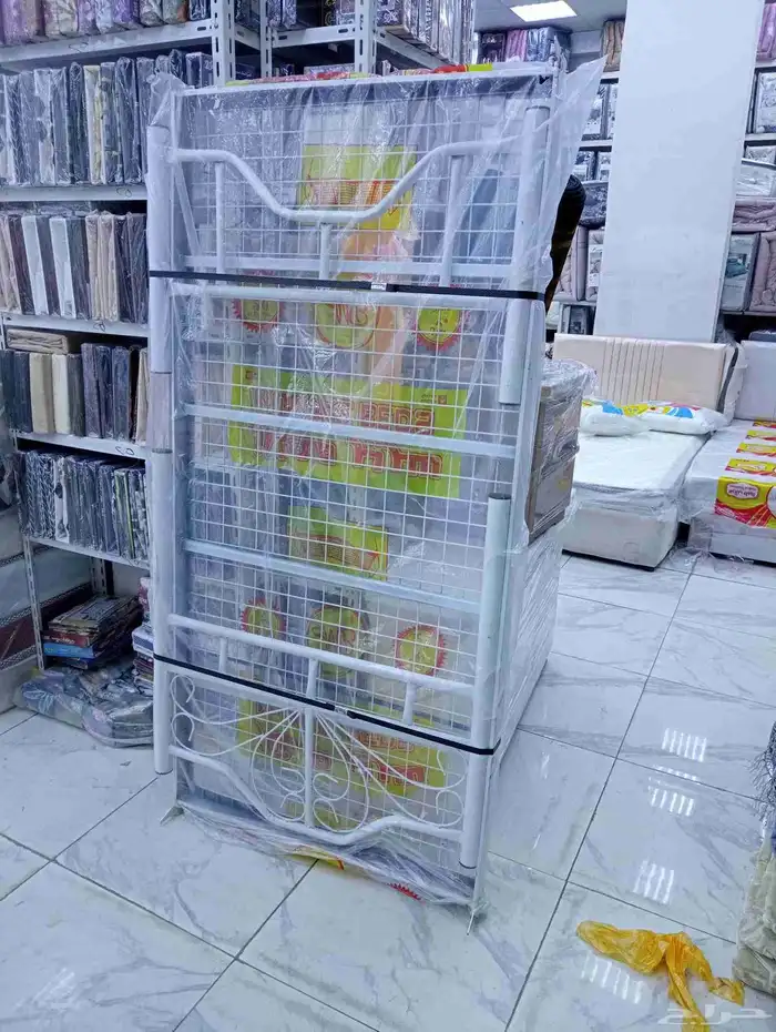 أسره حديد وسراير خشب ومراتب ومفارش وبطانيات ومخدات 9