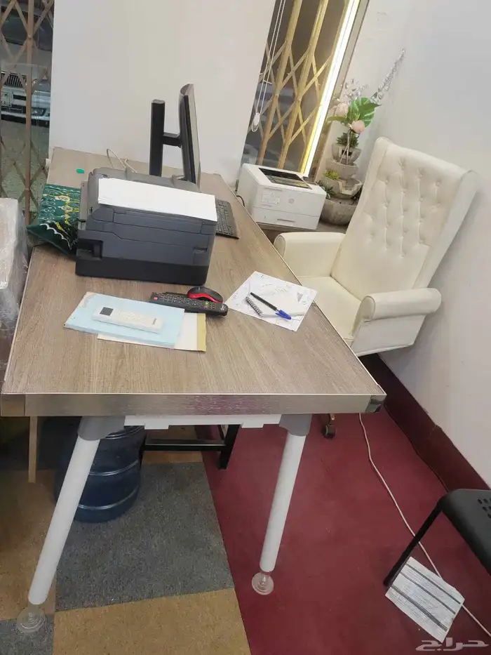 مكاتب للبيع مع الطابعات 0