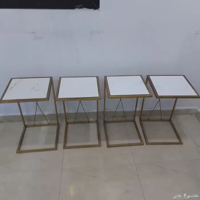 طاولات خدمة وطاولة استقبال ولوحات جداريه 0