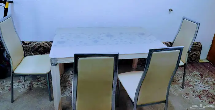 Dining Table with chairs 1