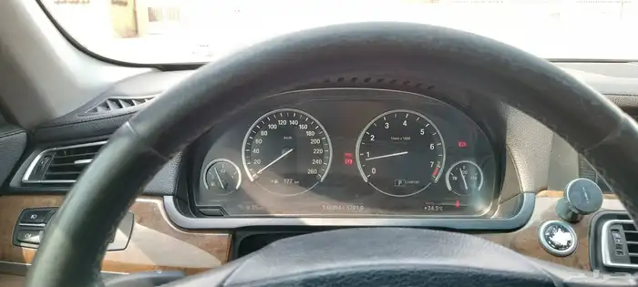بي ام دبليو 730 موديل 2010 16