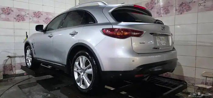 إنفنتي QX70 2015 بحالة الوكالة 12