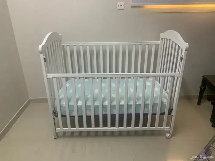 سرير اطفال 0