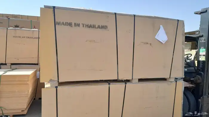 MDF HMR Fire red MDF MDF Oak 2