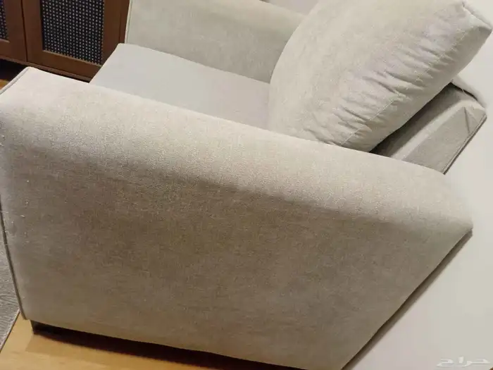 كنب امريكي مفرد قطعه واحده بحاله ممتازة. سمك زينه مع الحو 2