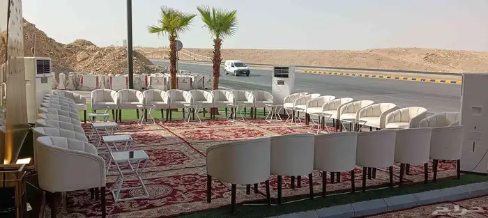 تاجير كنب في اي بي 4