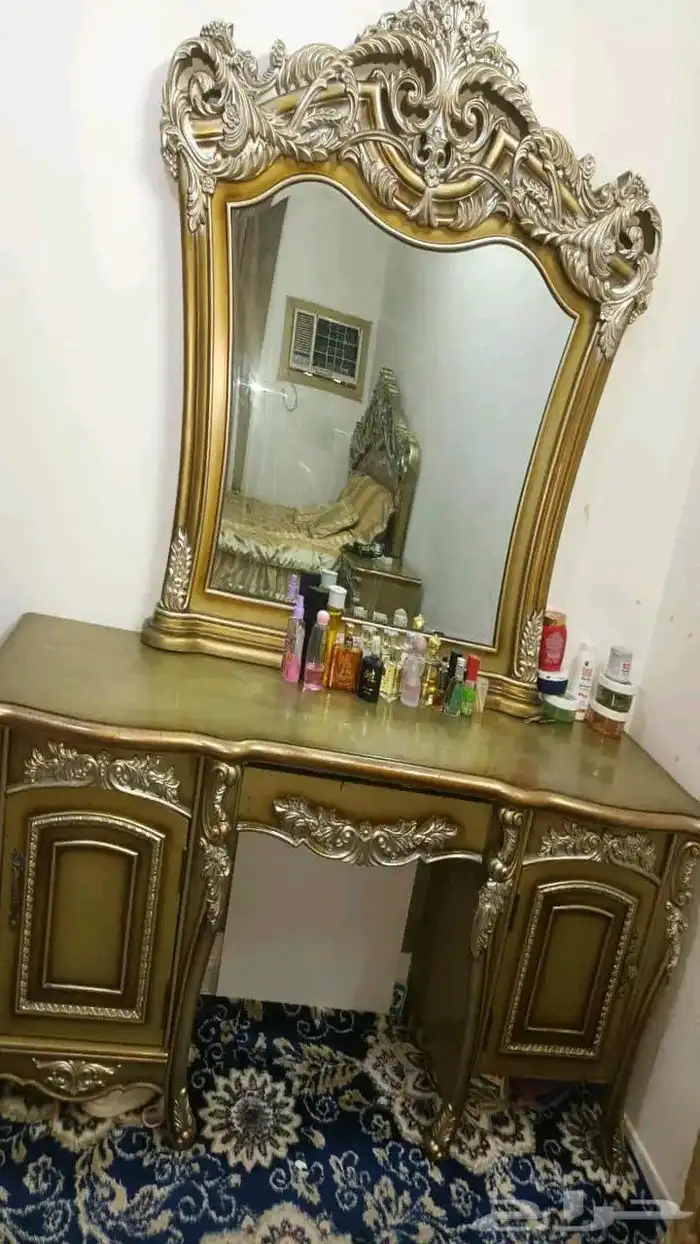 غرفه نوم ممتازه بالمرتبه ليس بها اي عيوب وثلاجتين للبيع 2