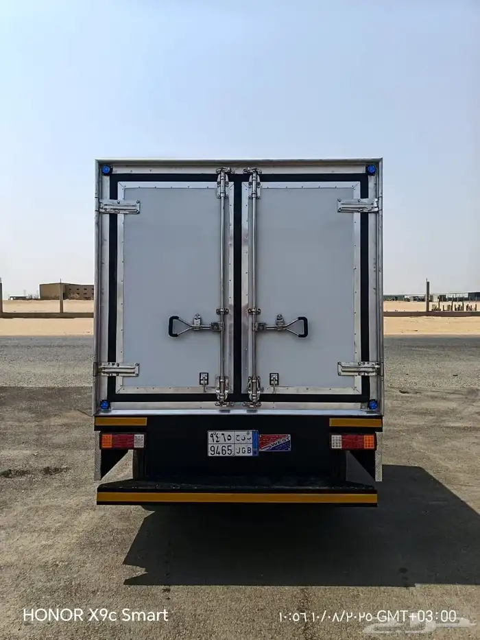 تم الانتهاء من تصنيع وتركيب صندوق وانيت مع تركيب جهاز تبريد 5