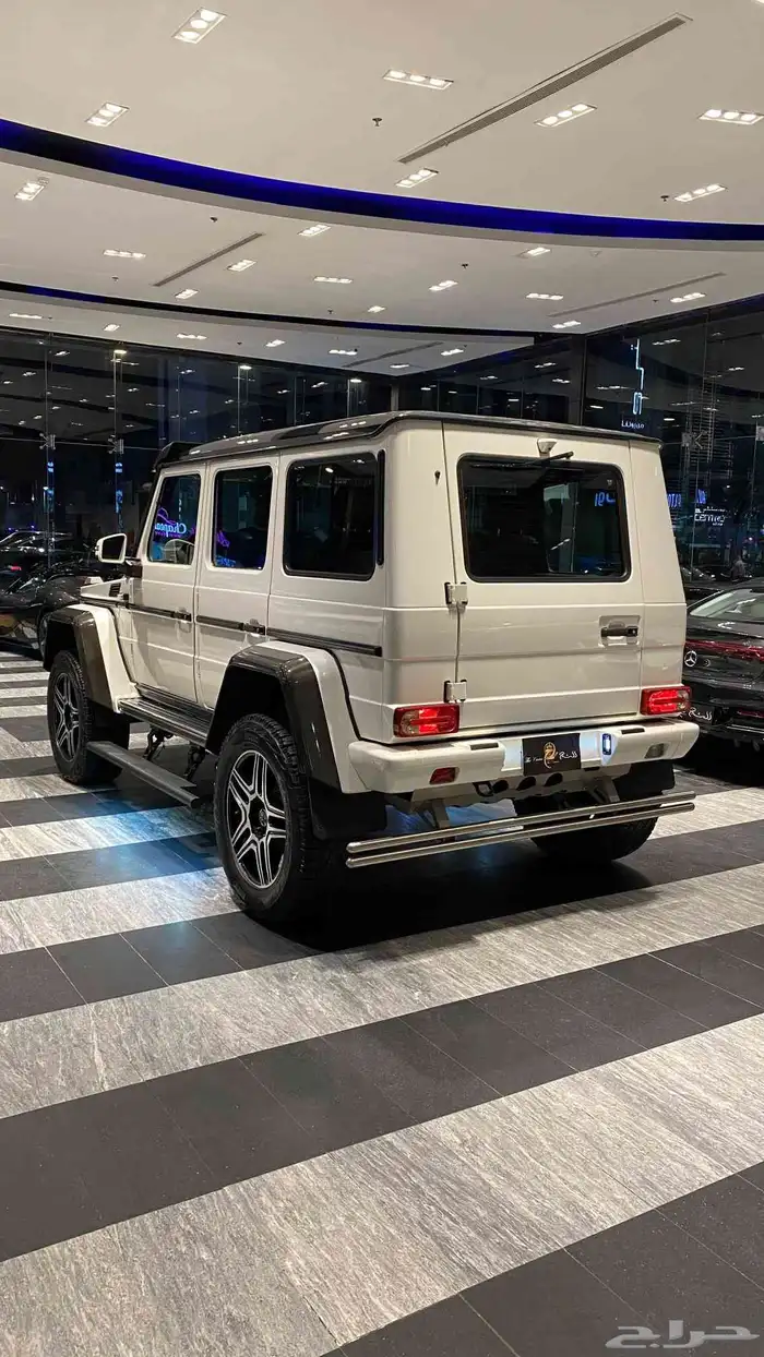 Mercedes G500 4 4 3