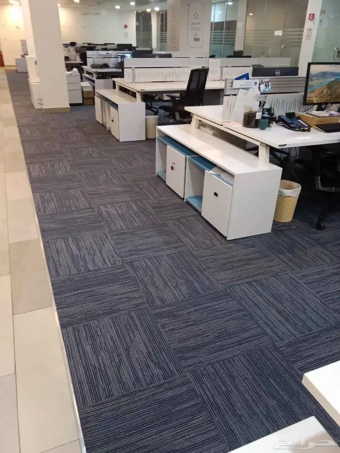 بلاط مكتبي 50 50 للشركات والمؤسسات 16