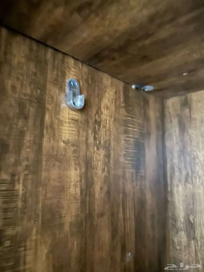 نجار أبواب فك وصيانه وتصليح اثاث دواليب وسراير ومكاتب وطاولا 6