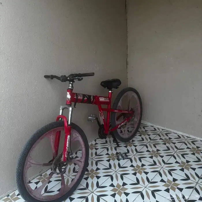 سيكل حجم 26 يحتاج إلى صيانه خفيفه السيكل على السوم 0