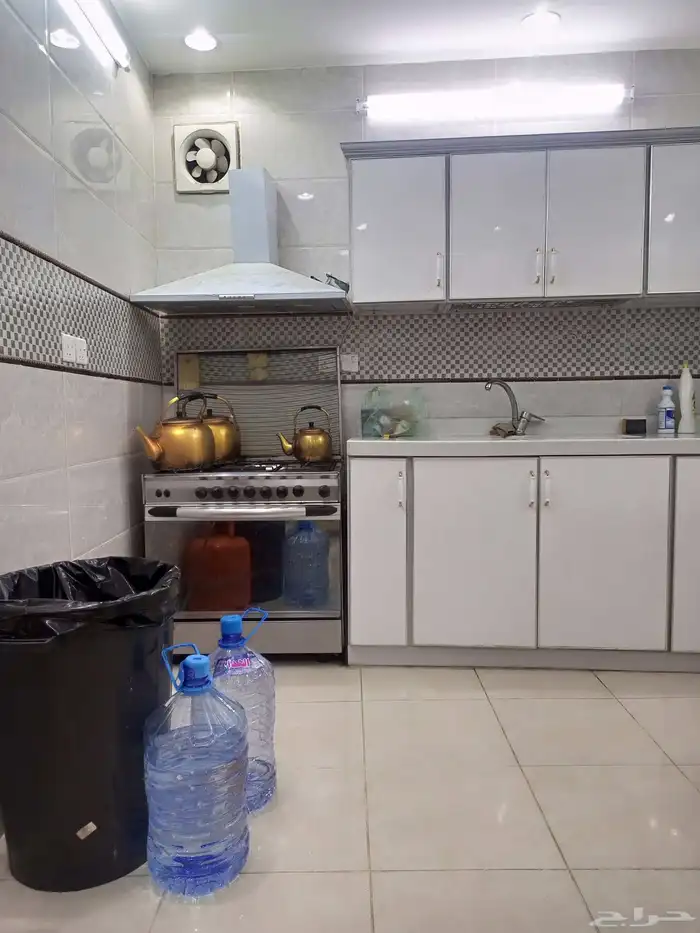 حارس استراحه يبحث عن عمل في الطائف الحلقه الشرقيه فقط 0