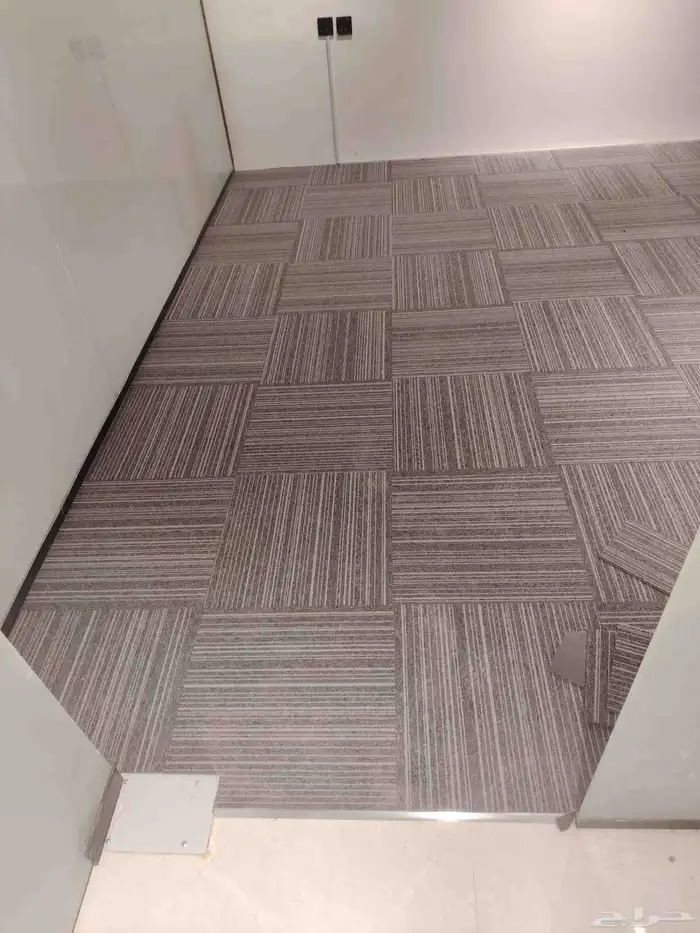 بلاط مكتبي 50 50 للشركات والمؤسسات 28