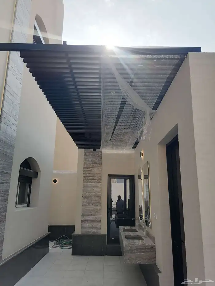 حداد باب كلادينج.المنيوم 5