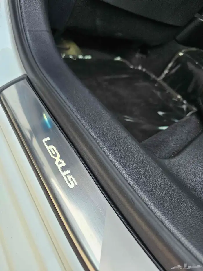 لكزس ES 350 اف سبورت 2023 وكالة 26