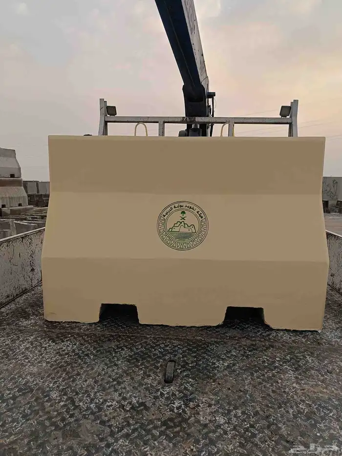 صبيات حواجز خرسانية 1
